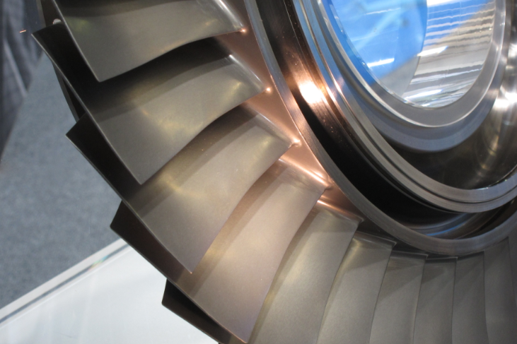 Disques de turbine à gradient fonctionnel