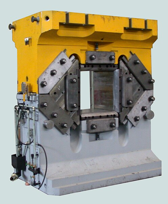 Matrices et outillages de forge