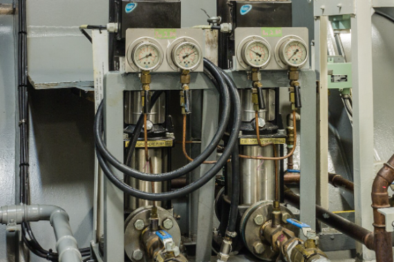 Ventilgehäuse und Seewasserpumpen