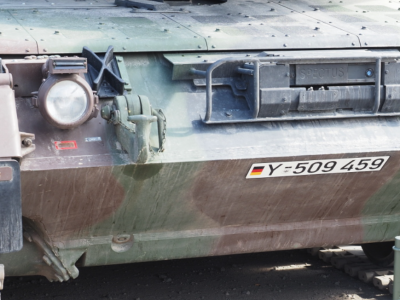 Konstruktionen und Stützkonstruktionen für die Panzerung